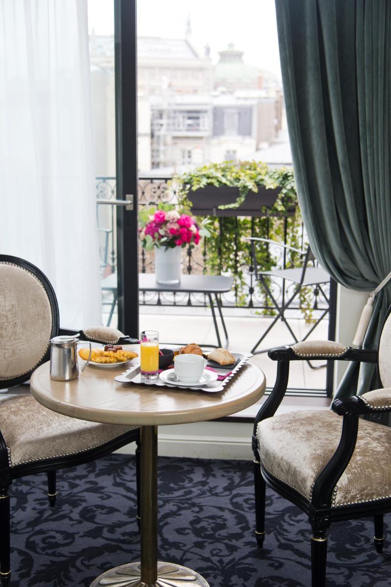 Nourriture dans l'hôtel ou à proximité