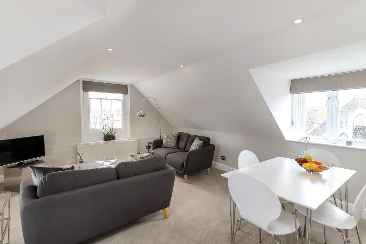 Gorgeous Apartment in the centre of Winchester - Housity