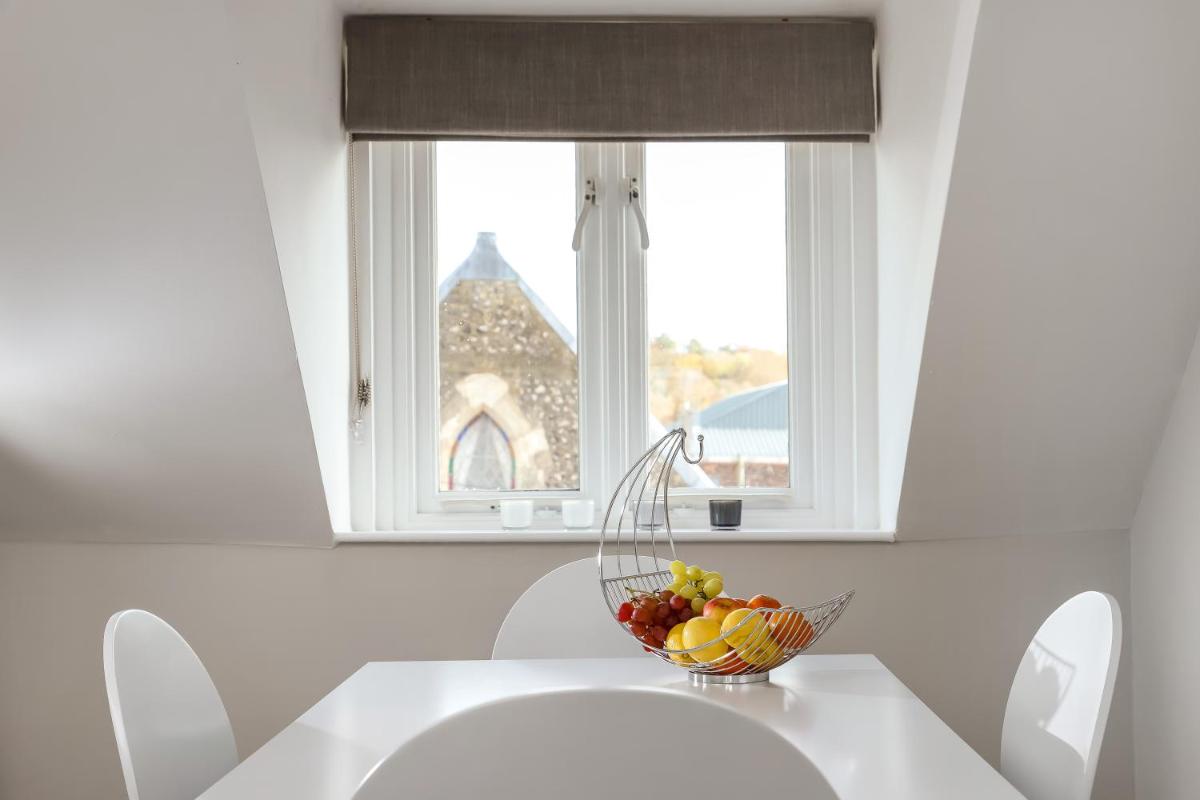 Gorgeous Apartment in the centre of Winchester - Housity