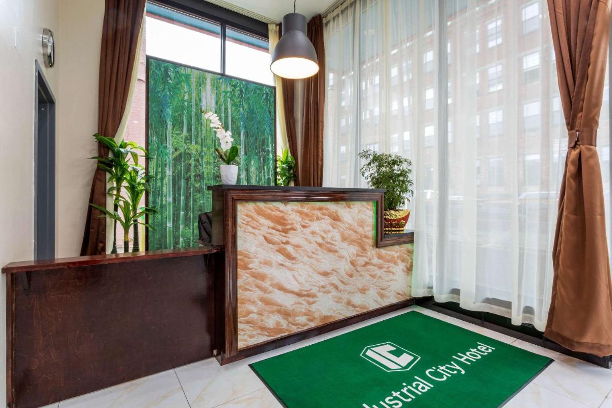 The L Hotel - Housity