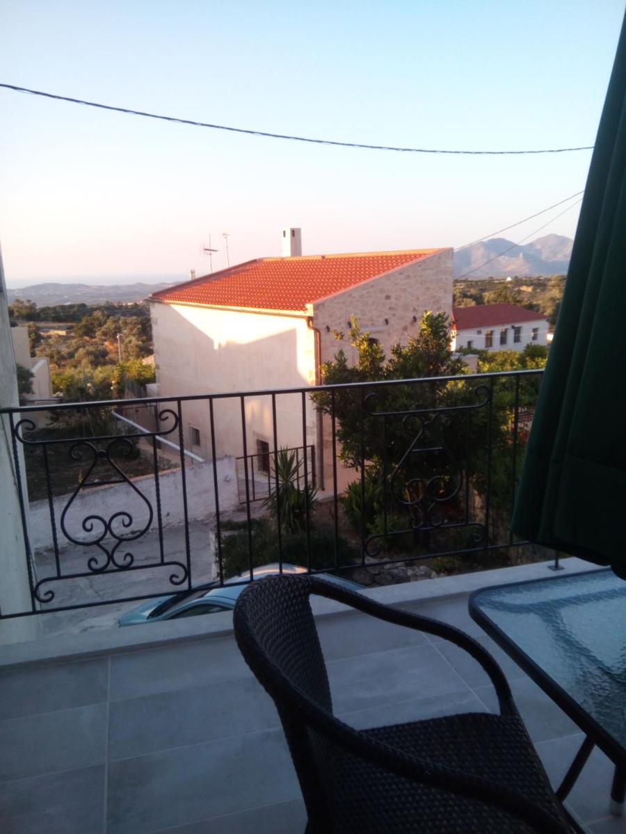 Arches Eleftherna - Housity