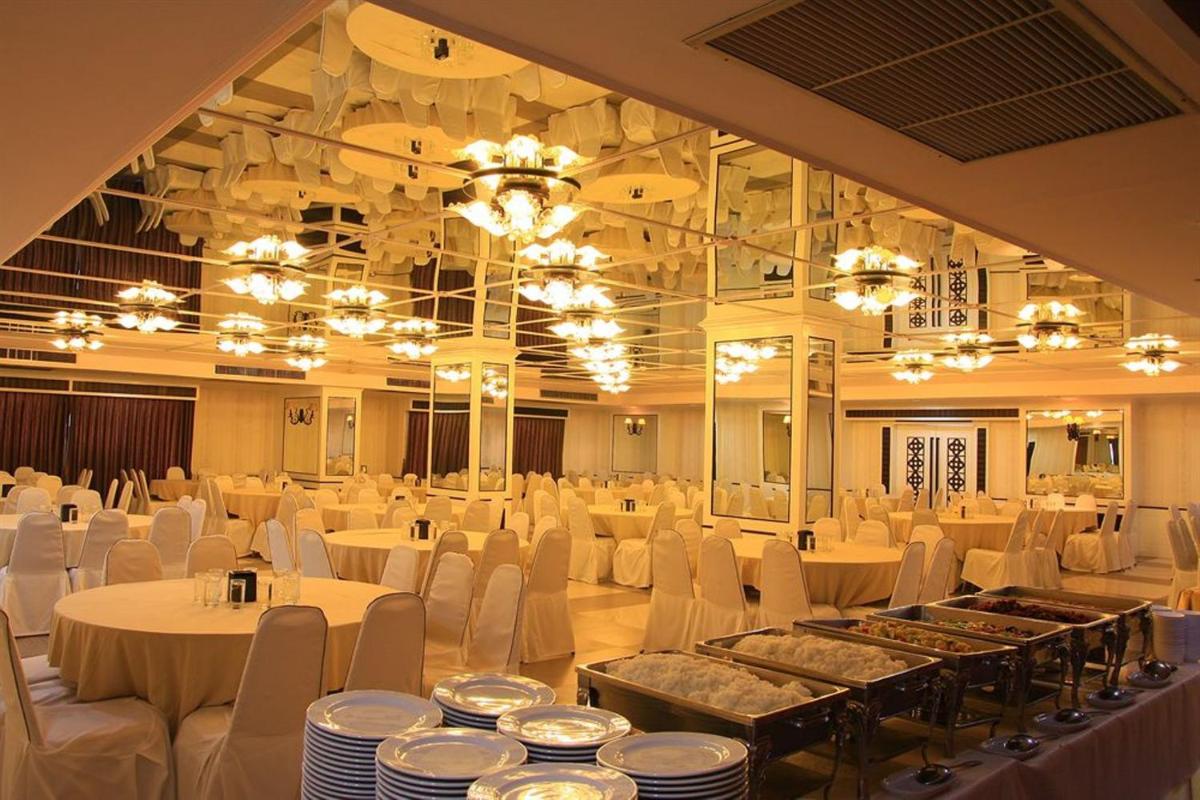 The Legacy Convention Hotel - Housity