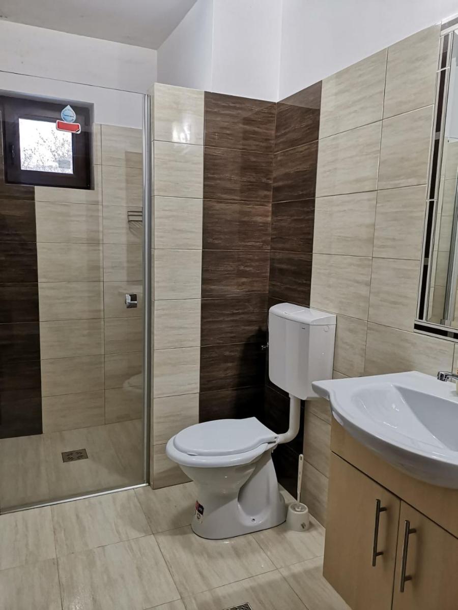 Fantanita Craiesei - Housity