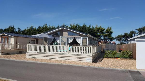 Southsea, Beach and Beauty Lodges - Housity