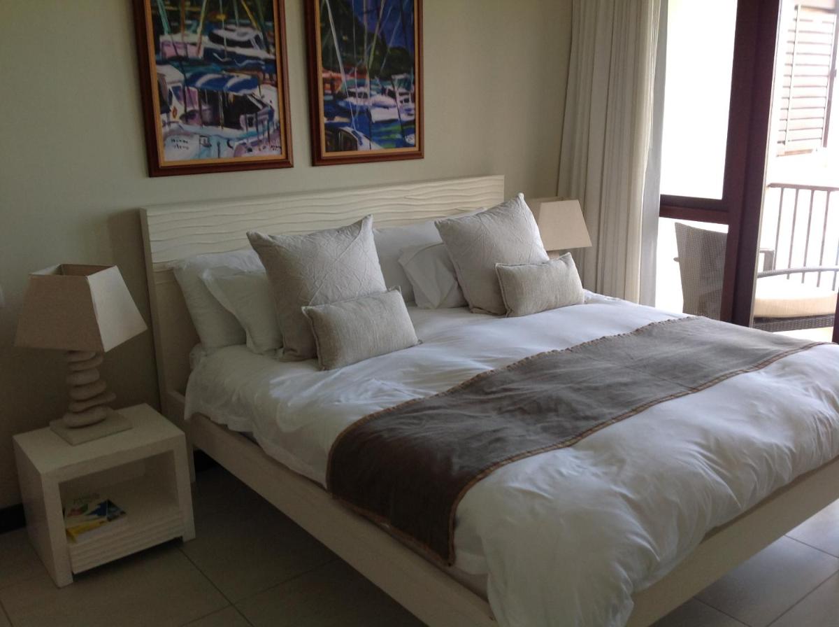 Suitetrails - Eden Island luxury apartment sea view