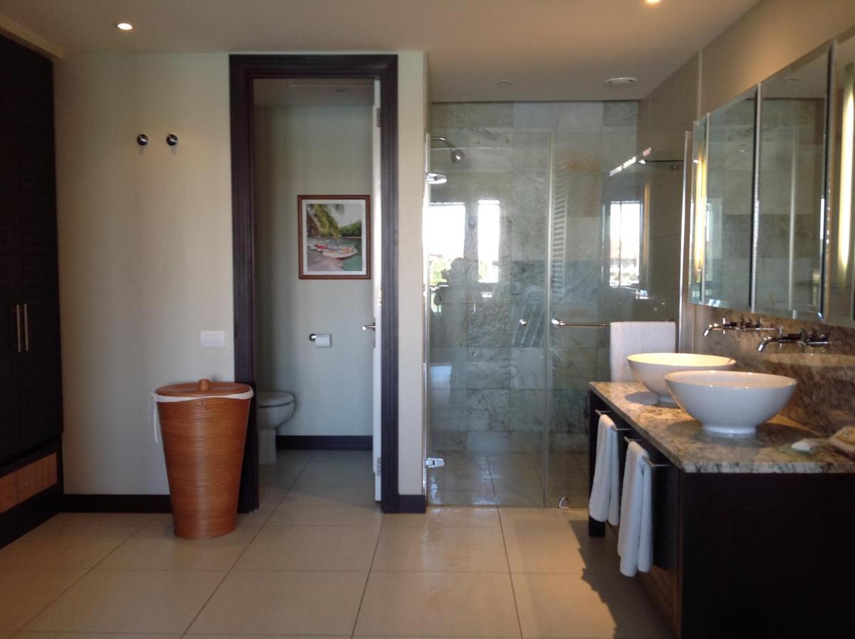 Suitetrails - Eden Island luxury apartment sea view
