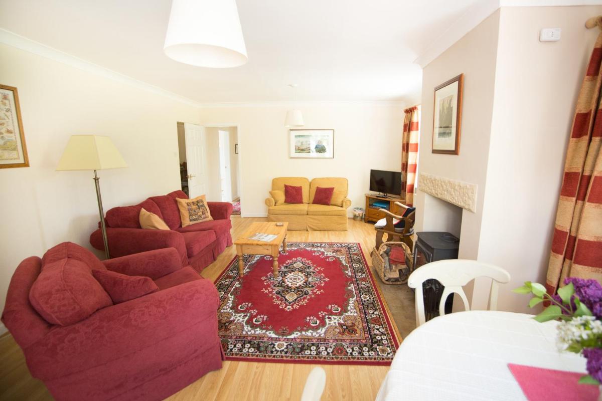 Stable Cottage - Housity