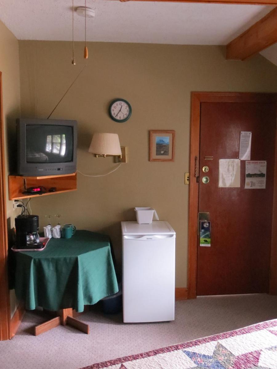Crandell Mountain Lodge - Housity
