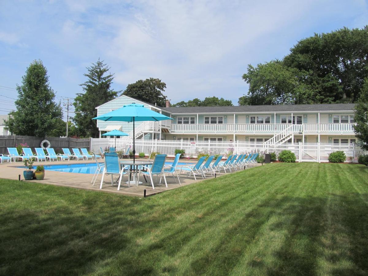 The Escape Inn - Housity