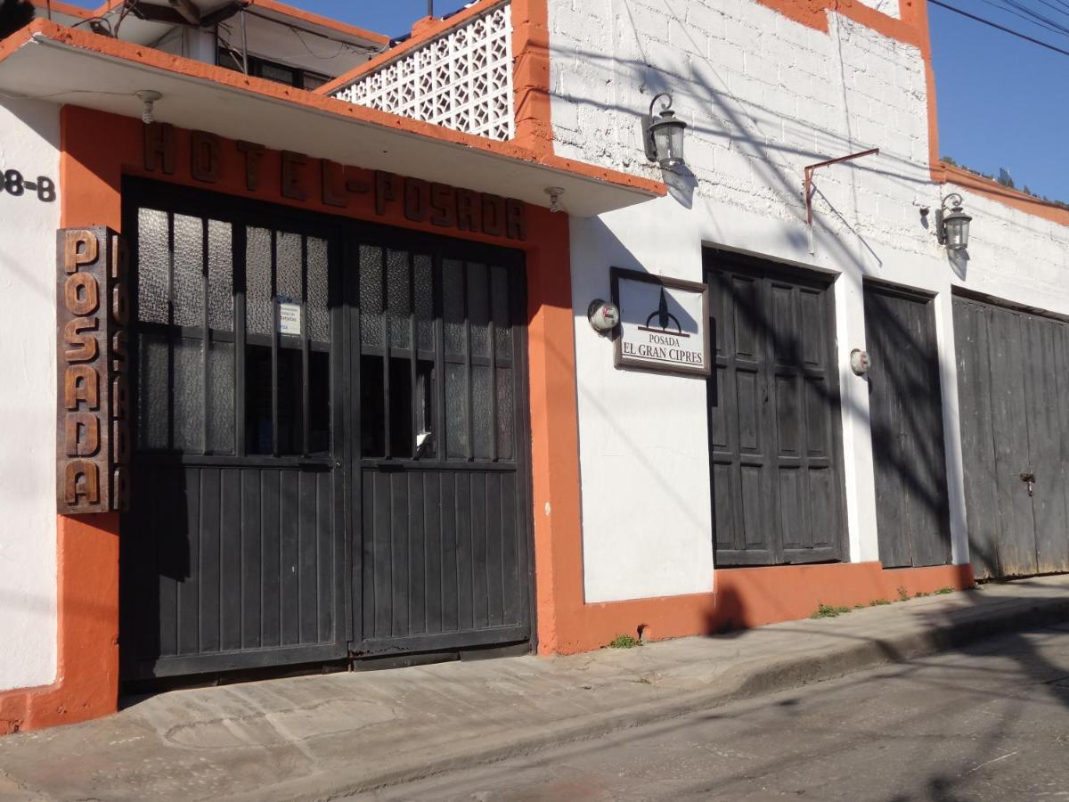 Hotel Posada El Gran Cipres - Housity