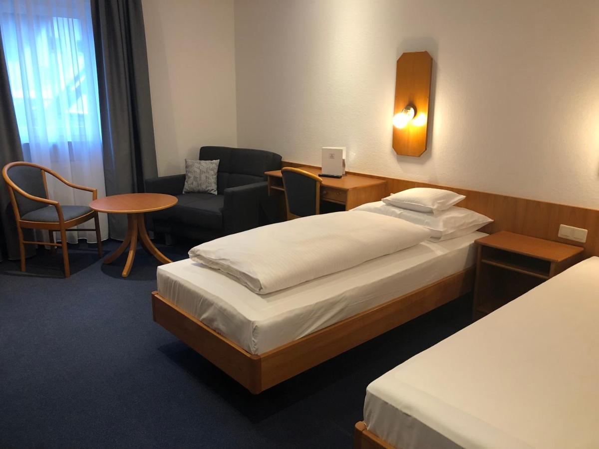Gasthof Zur Krone Garni - Housity