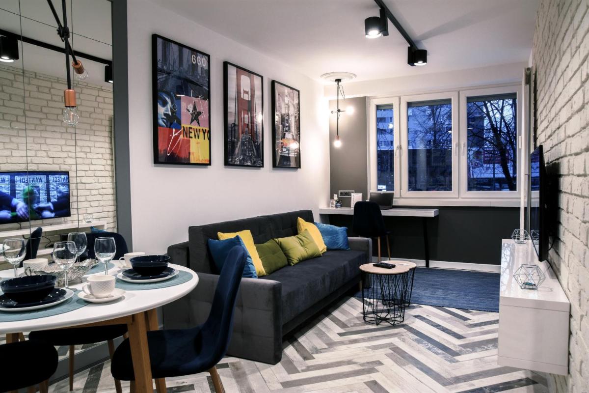 Suitetrails - Your Private 5-Star Home in Katowice # 5-minute walk to Spodek, 10 minutes to City Center