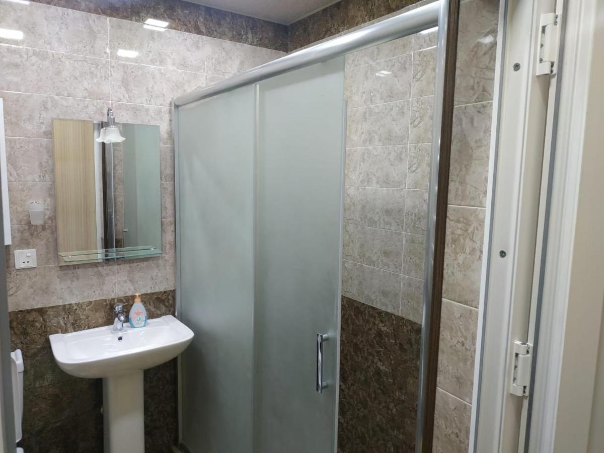 Nizami Street - Housity