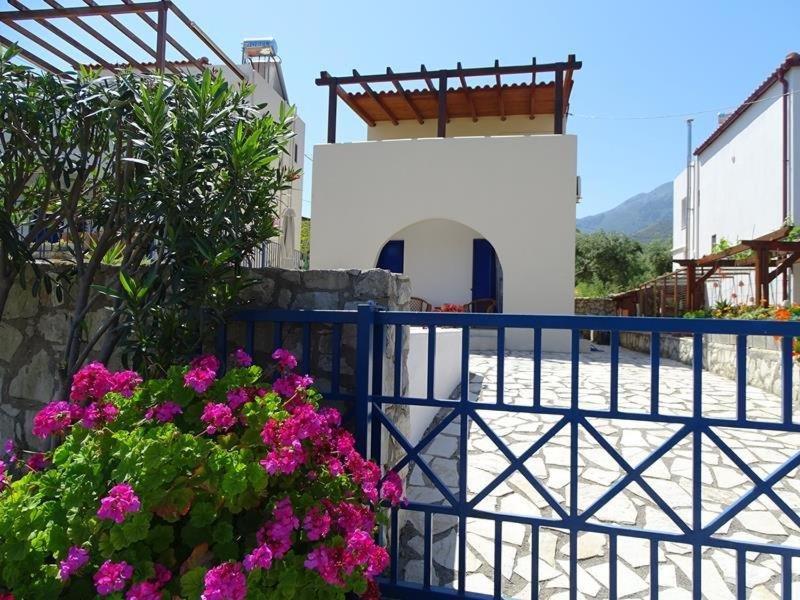 Villa Elan - Housity