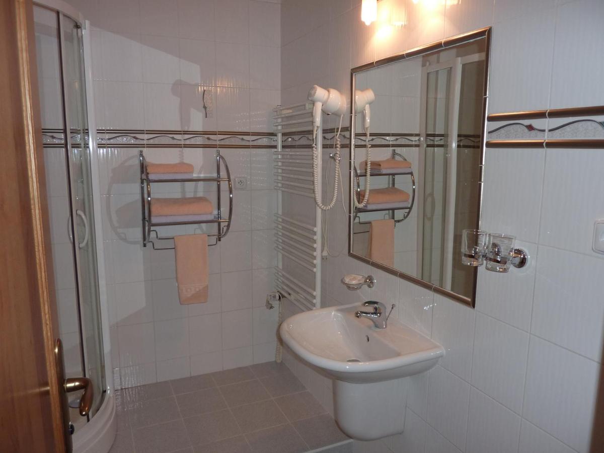 Hotel & Restaurant Na Fryštátské - Housity