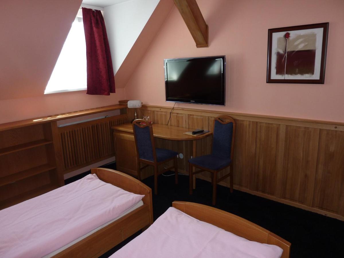 Hotel & Restaurant Na Fryštátské - Housity