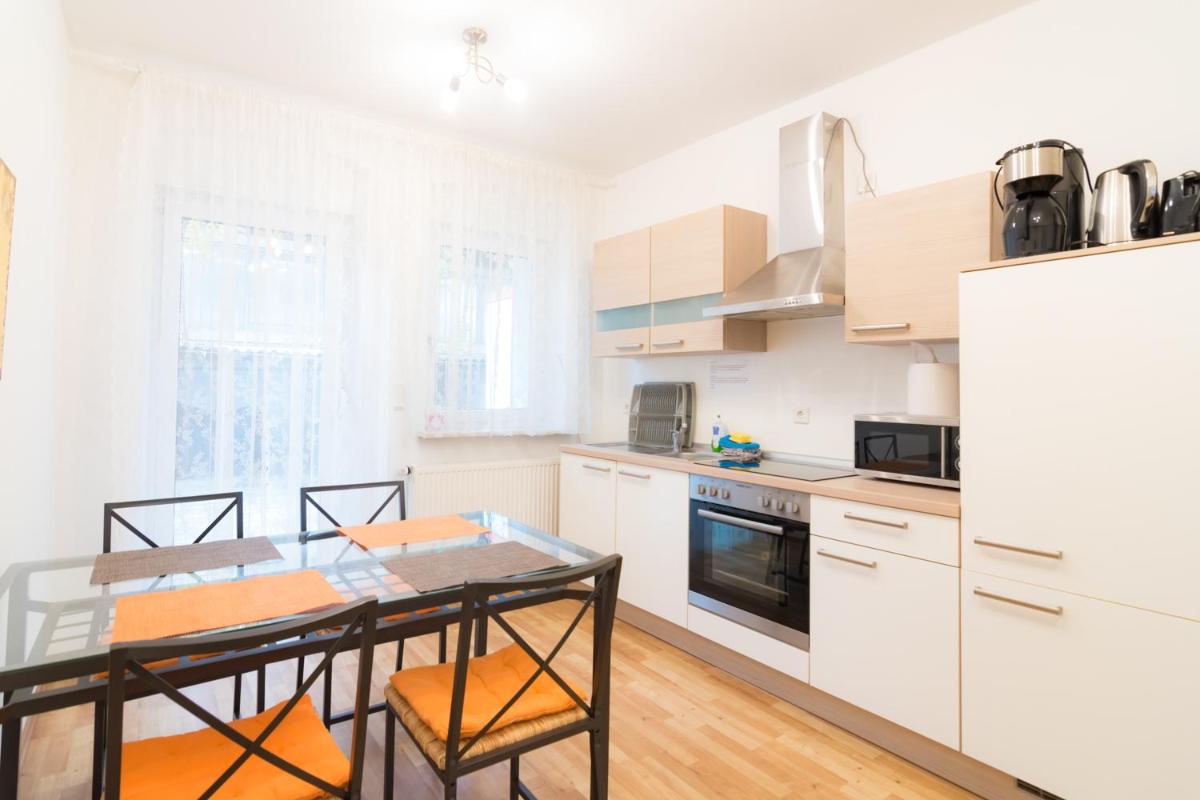 Suitetrails - Private apartments with direct subway entrance