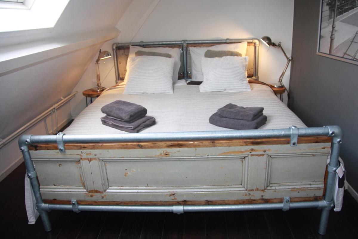 Loft, Private House with wifi and free parking for 1 car - Housity