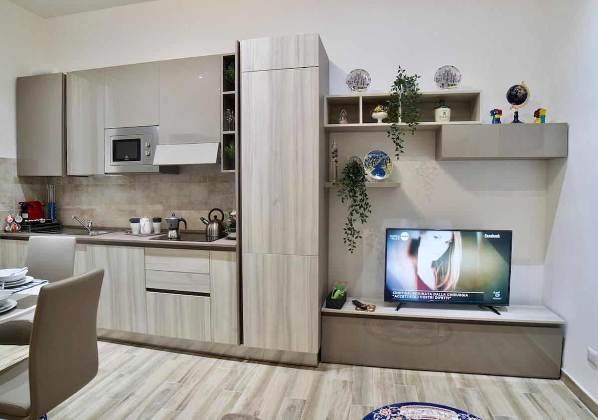 Central Lepetit apartment De Luxe - Housity