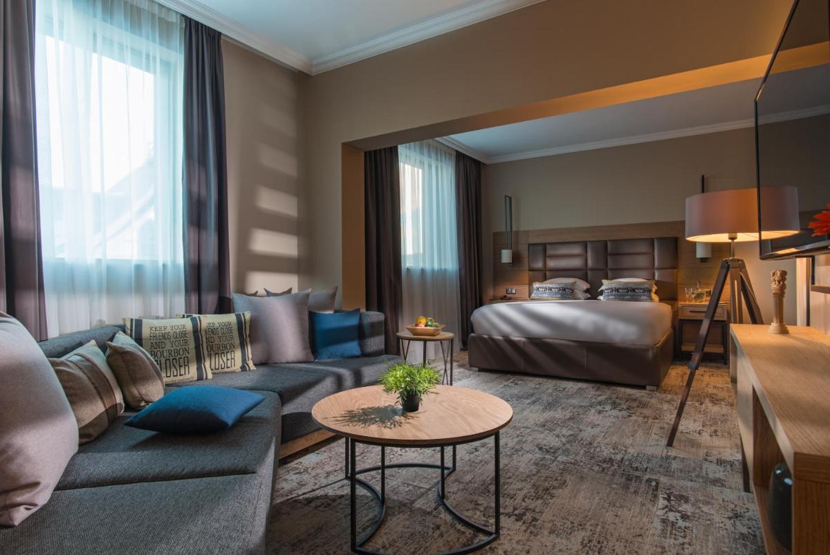 Expo Sofia Hotel - Free Arrival shuttle bus - Free Parking - Free Compliments - Free Wi-Fi - Housity