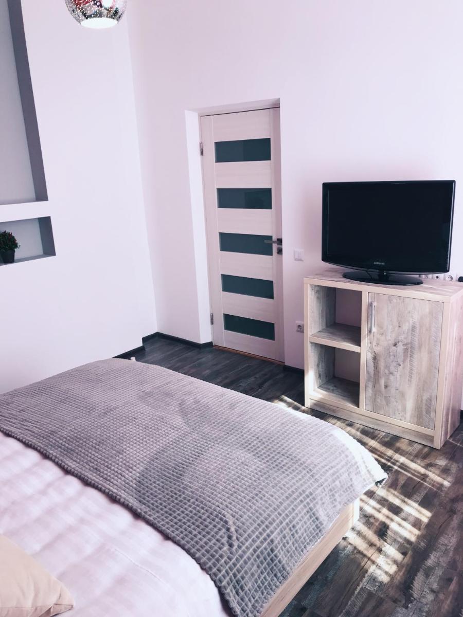Suitetrails - Apartment Ternopil