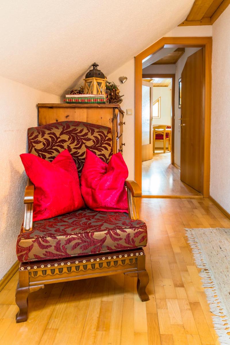 Urbangut - Housity