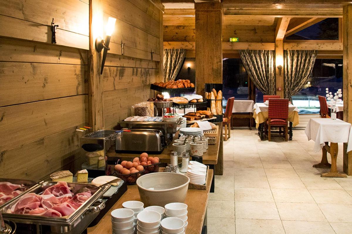 Nourriture dans l'hôtel ou à proximité