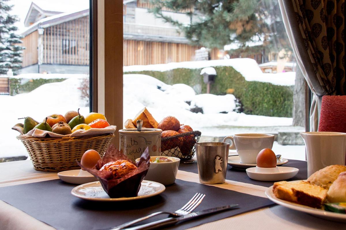 Nourriture dans l'hôtel ou à proximité