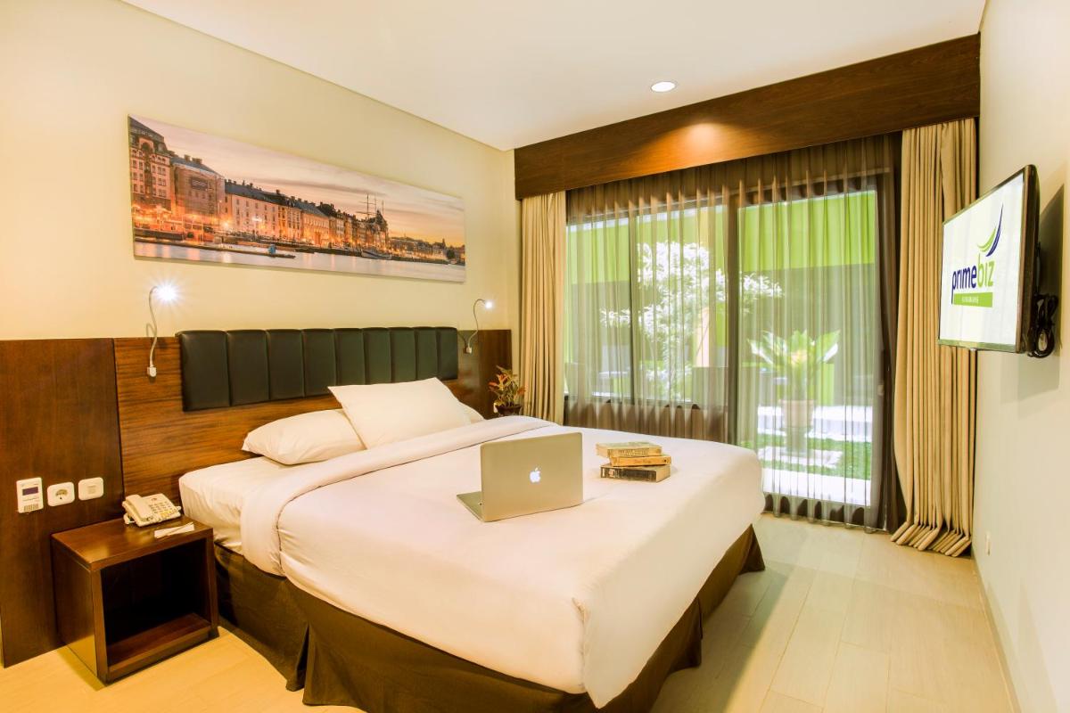 PrimeBiz Hotel Karawang - Housity