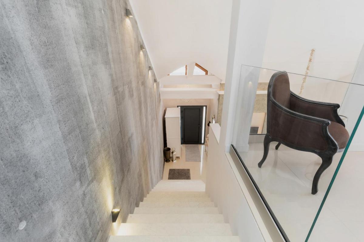 Luxurious Apartment near Pozna? - Housity