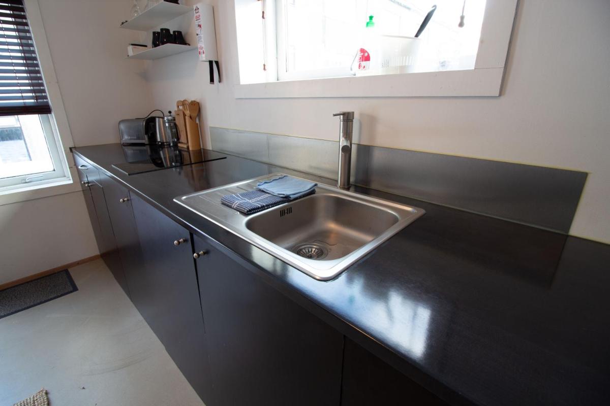 Central Reykjavík - Garden Cottage - Housity