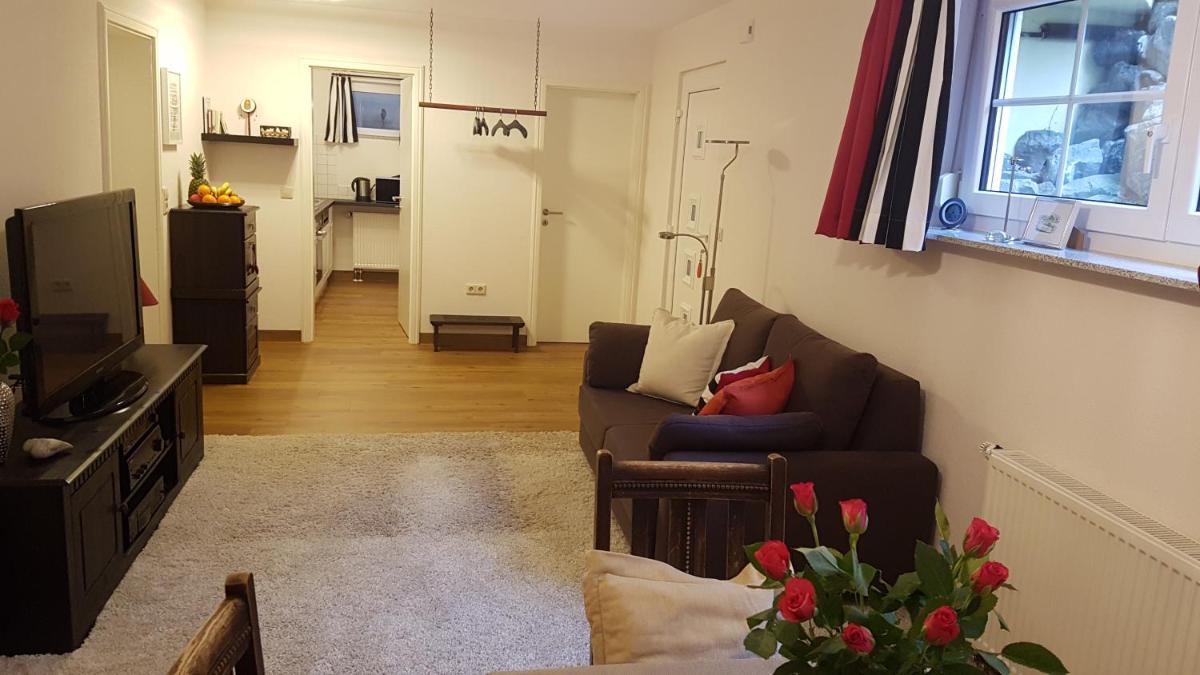 Ferienwohnung "Waldeck" Nahe Messe und Bodensee - Housity