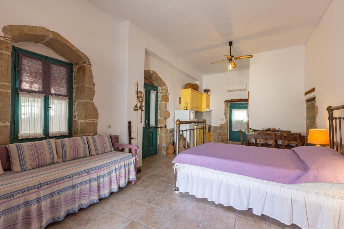 Iliopetra Studio - Housity