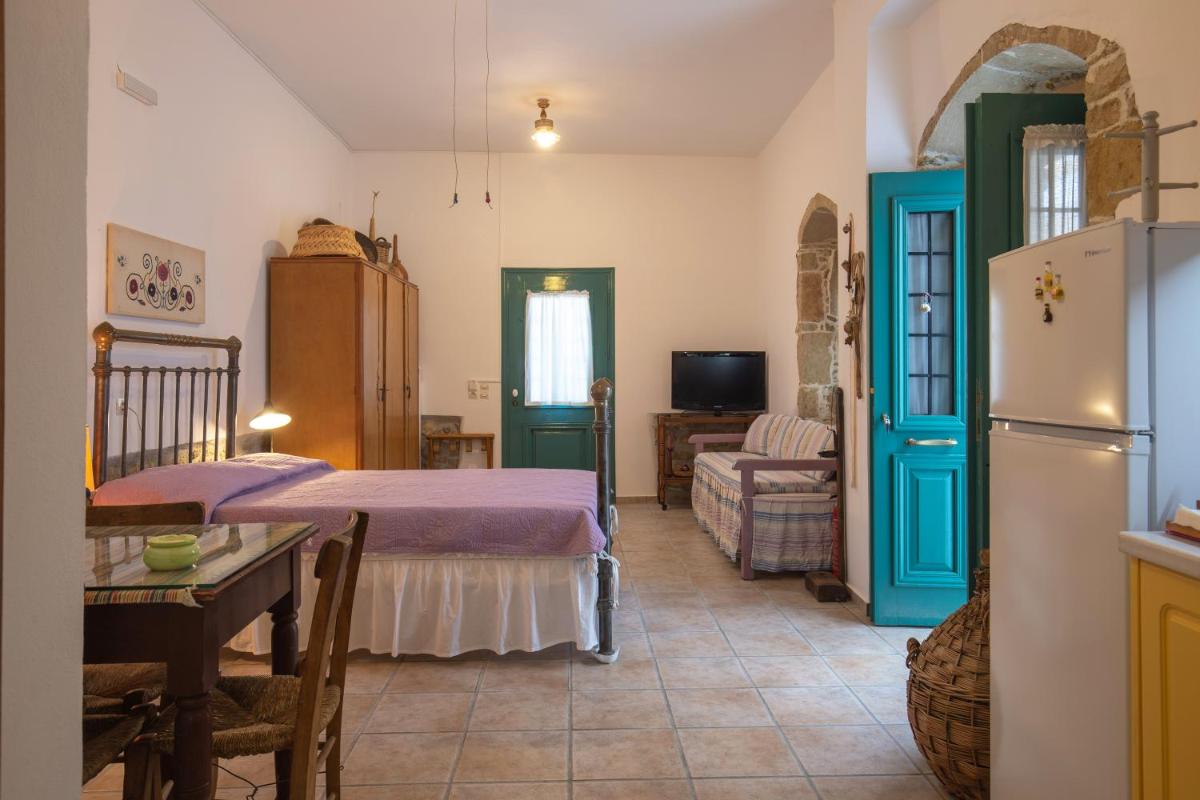 Iliopetra Studio - Housity