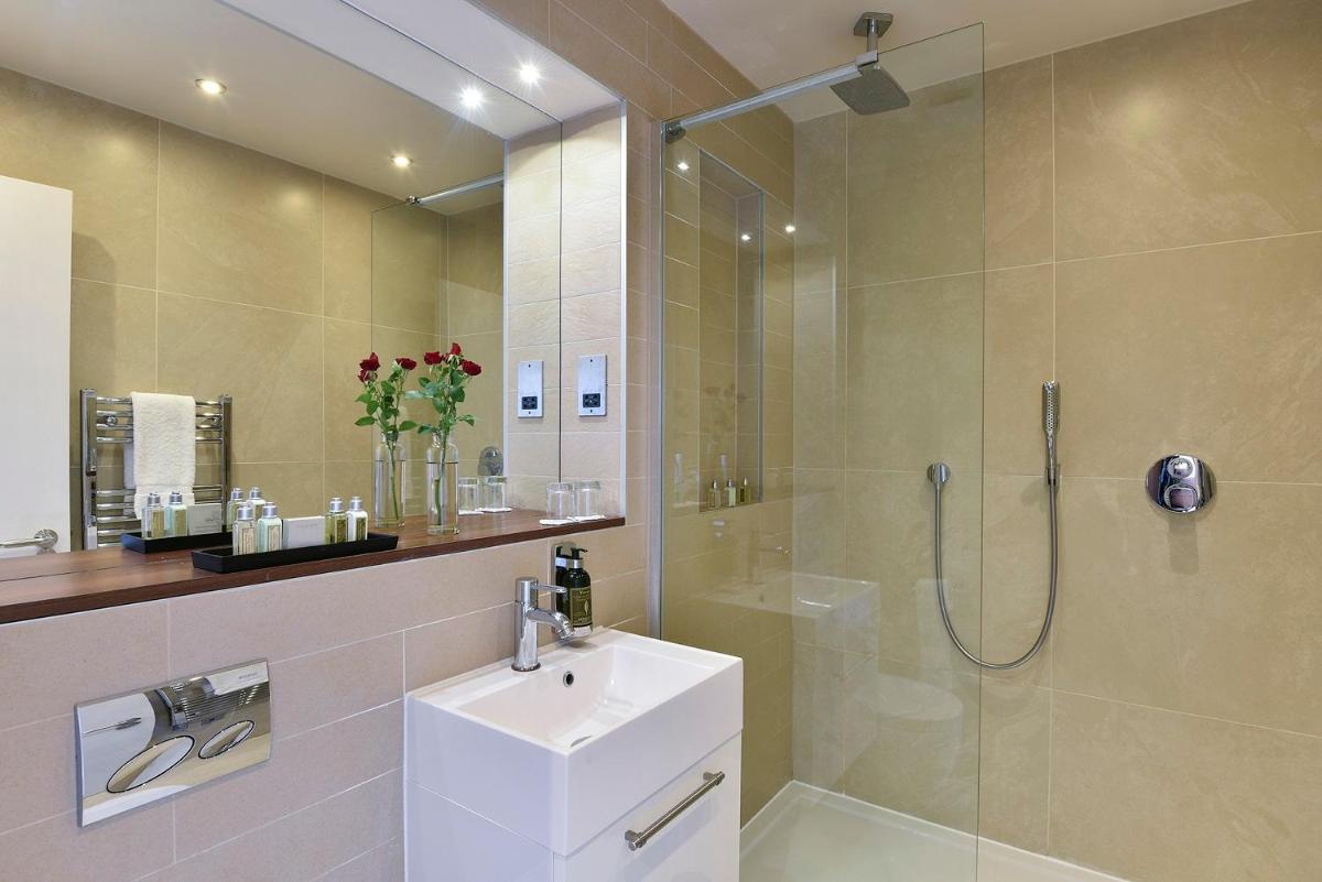 Fraser Place Canary Wharf - Housity