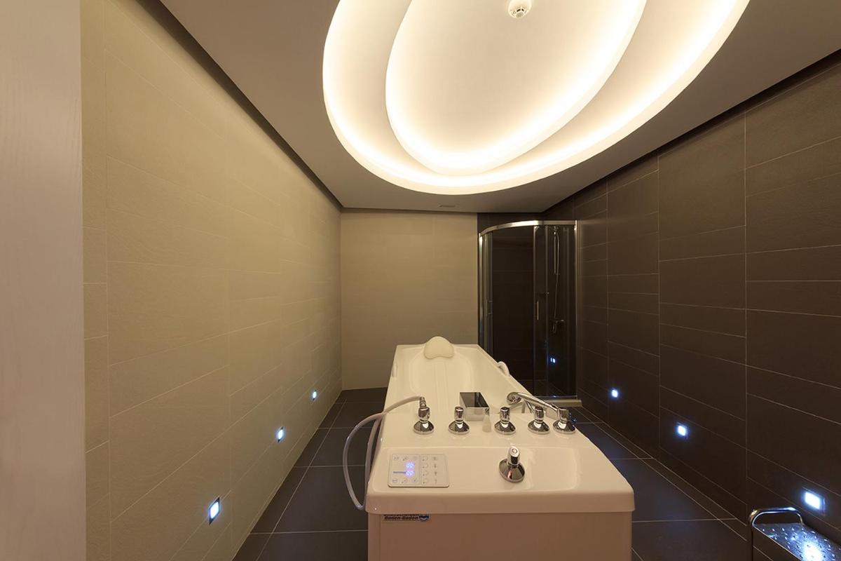 Agusta Spa Hotel - Housity