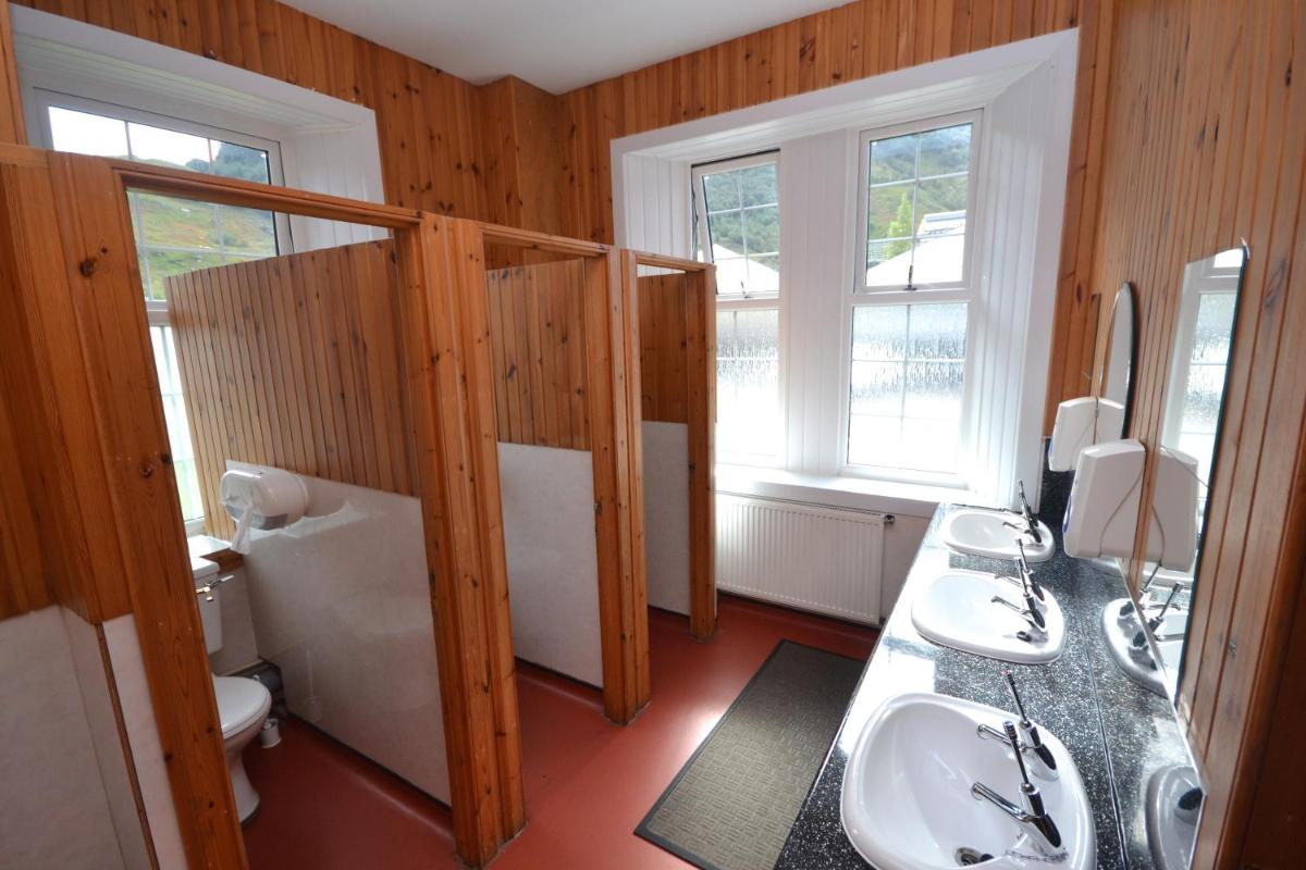 Blackwater Glamping Pods - Housity