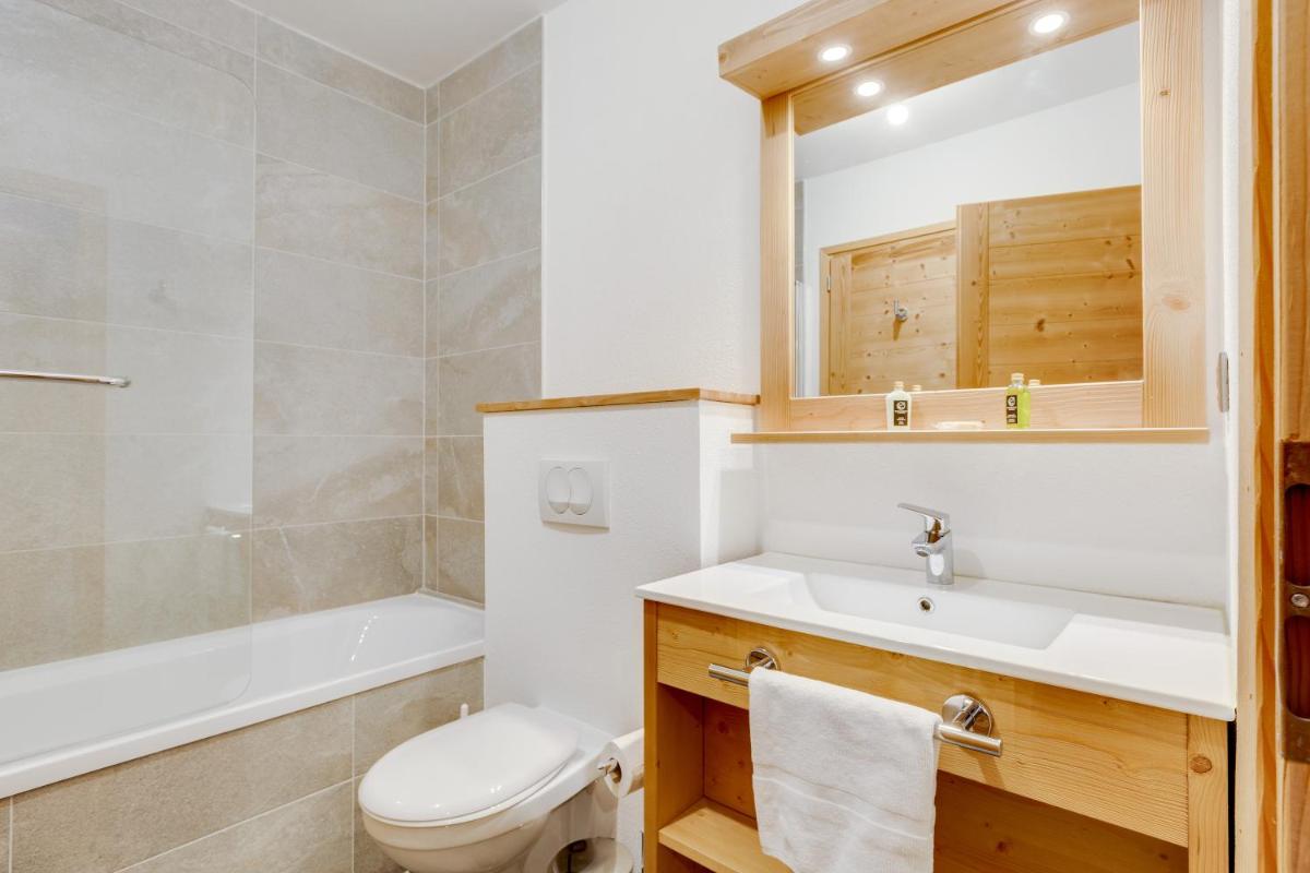 Salle de bains dans l'établissement TERRESENS - Les Fermes du Mont-Blanc