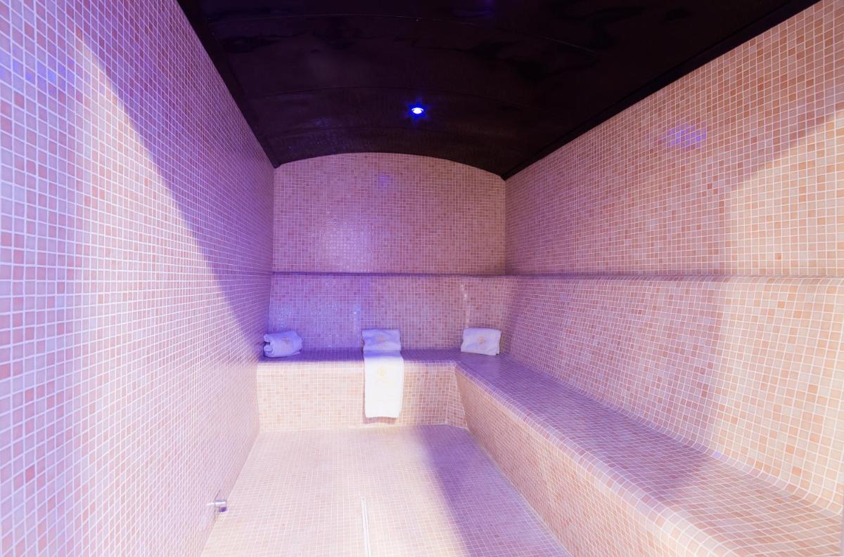 Un baño de Hotel El Tajo & SPA