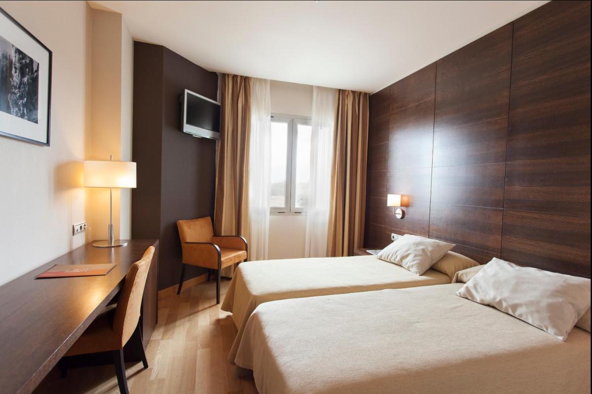 Hotel FC Villalba - Housity