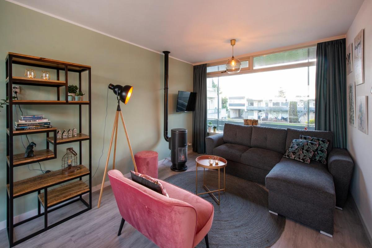 Amsterdam Beach Apartment 90 - Housity
