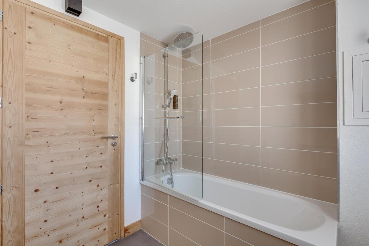 Salle de bains dans l'établissement TERRESENS - Les Fermes du Mont-Blanc