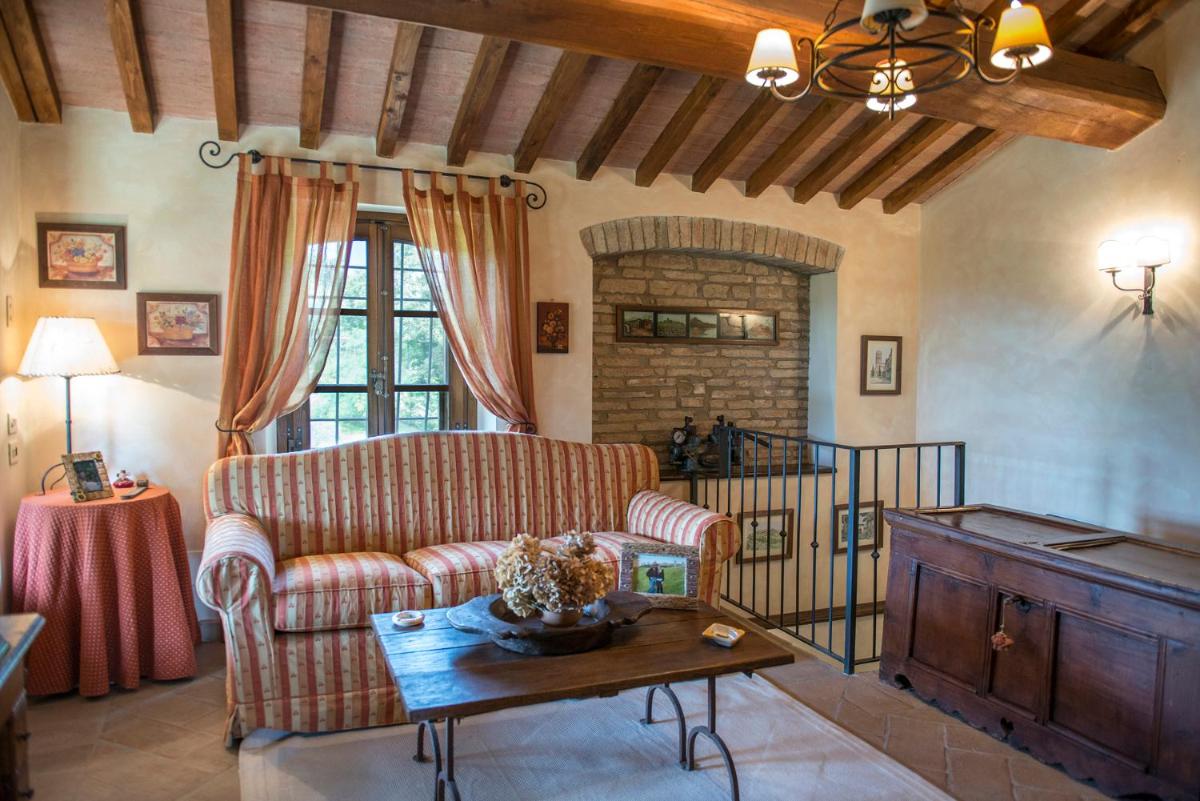 Country House with swimming pool in Toscana/Umbria - Housity