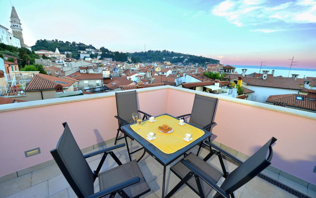 Green Oasis Family Apartments - Housity