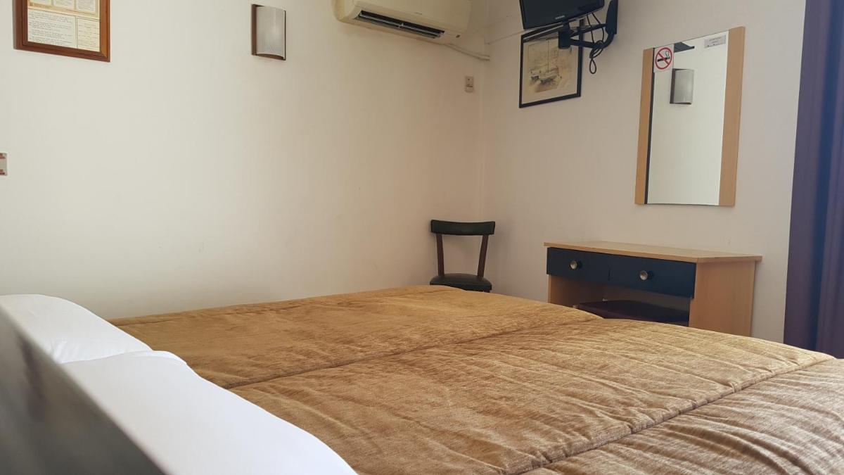 Hotel La Cala - Housity