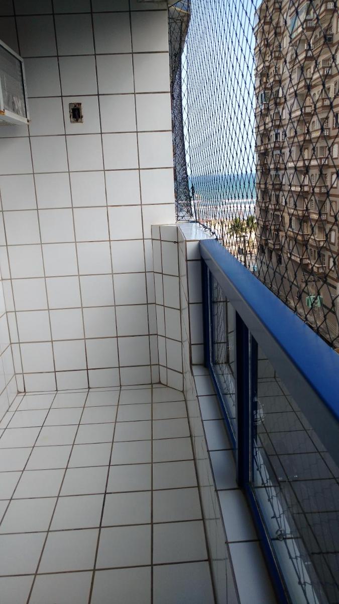 Belo apartamento à 50m da Praia com Wi-Fi gratuito - Housity