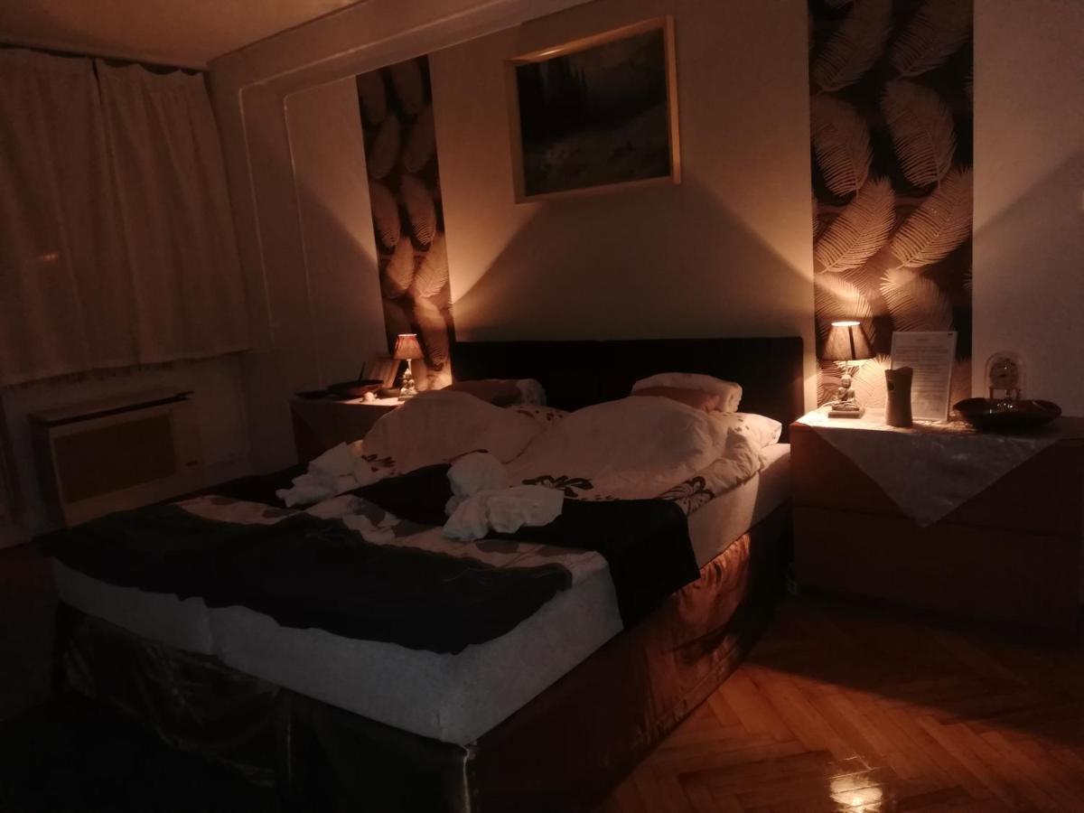Heni Apartman - Housity
