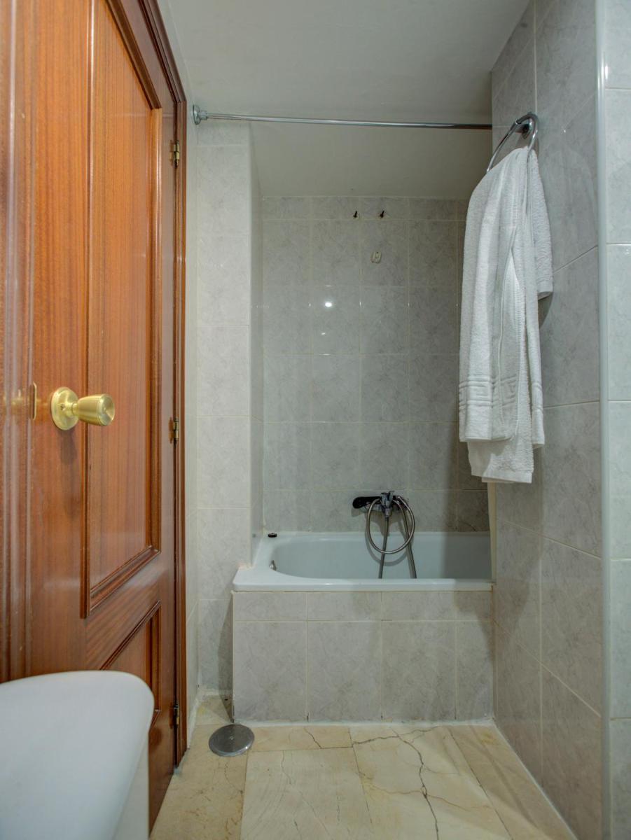 Emperatriz II - Housity