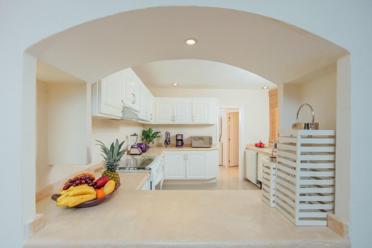 Isla Mazatlan Residence Club - Housity