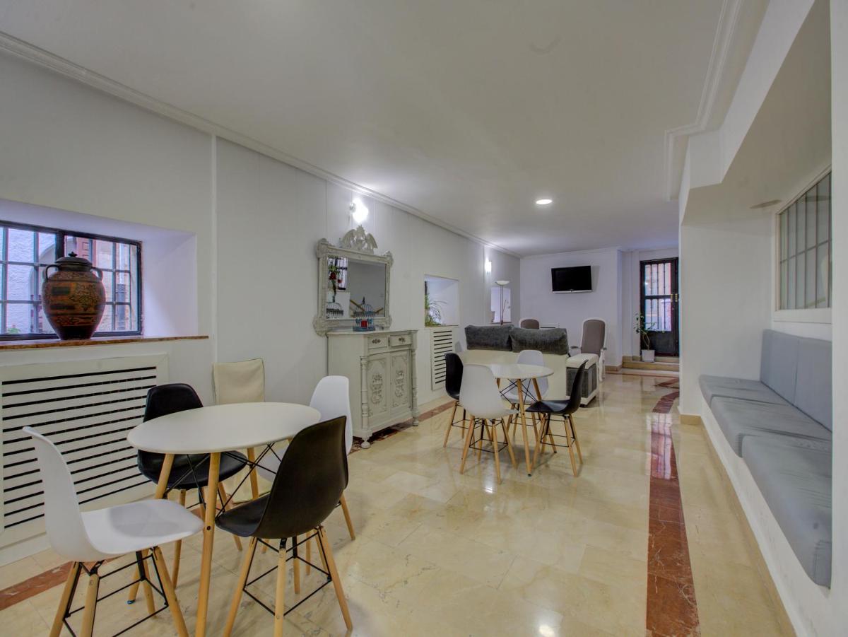 Emperatriz I - Housity